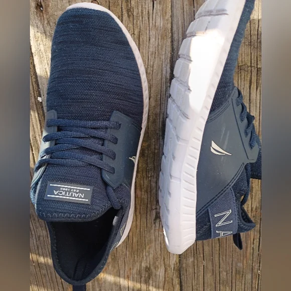 Nautica Navy Blue Sneakers - Picture 10 of 13